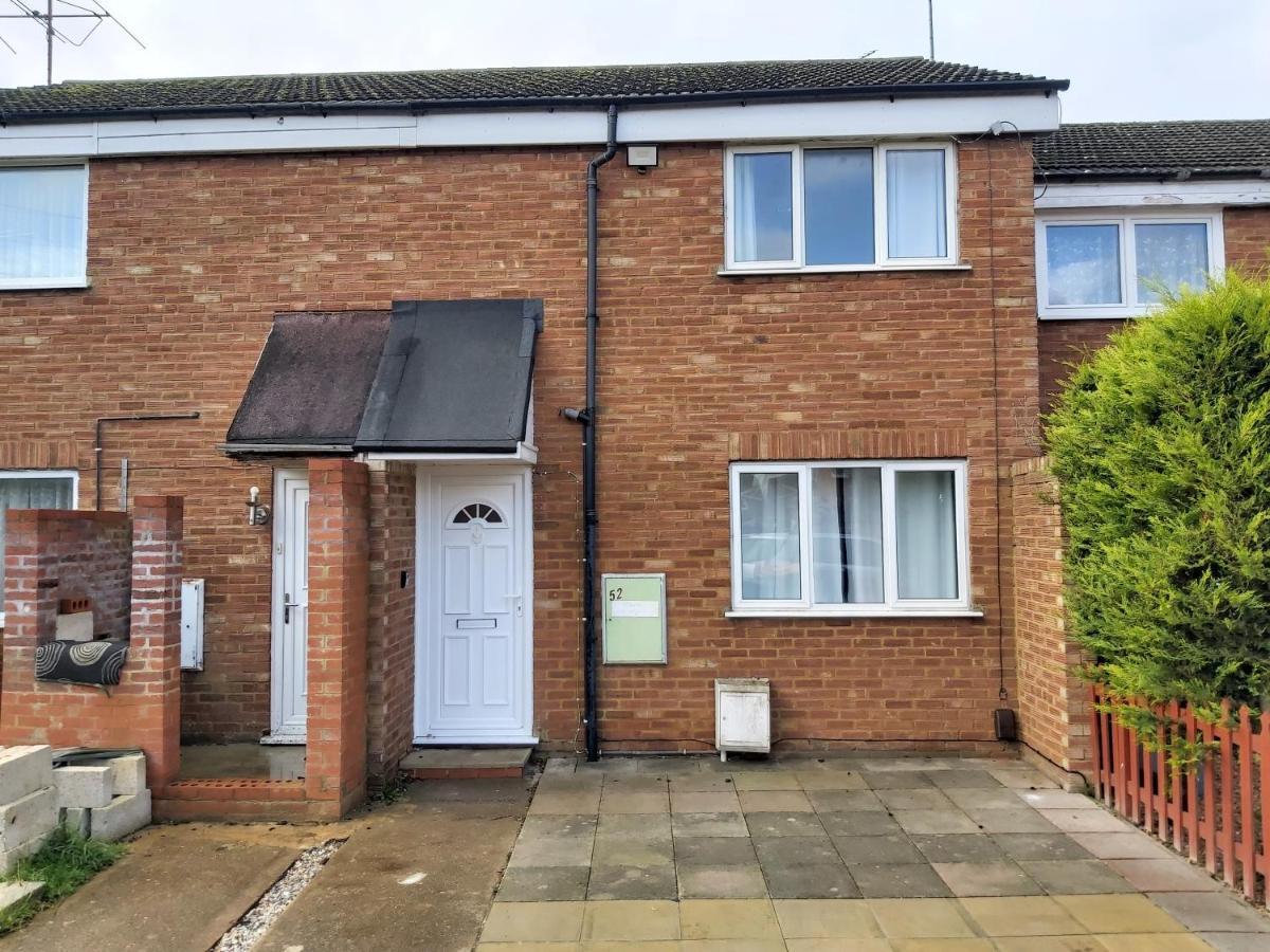 52 Fenwick Road, Houghton Regis, Dunstable Διαμέρισμα Εξωτερικό φωτογραφία